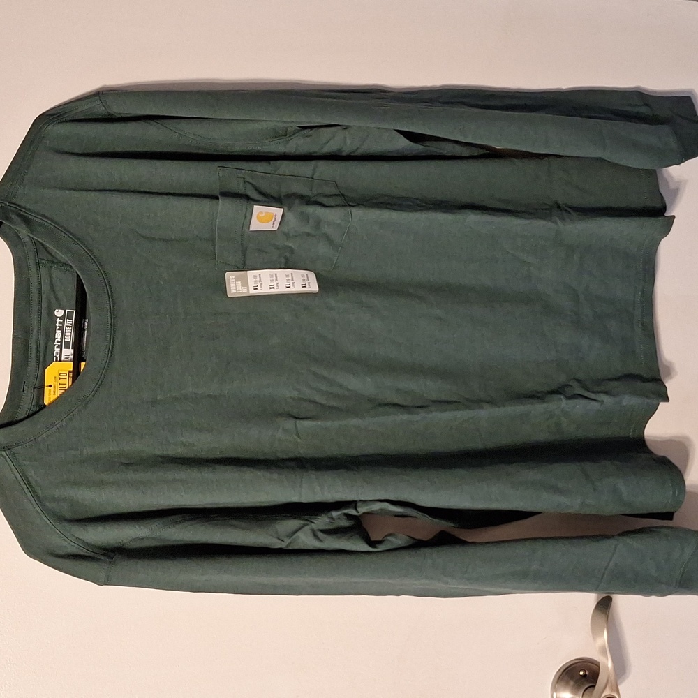 Carhartt Women's Loose Fit Lightweight Long-Sleeve Crewneck Pocket T-Shirt. XL